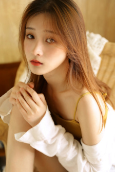 扶着美妇的臀从后沉入